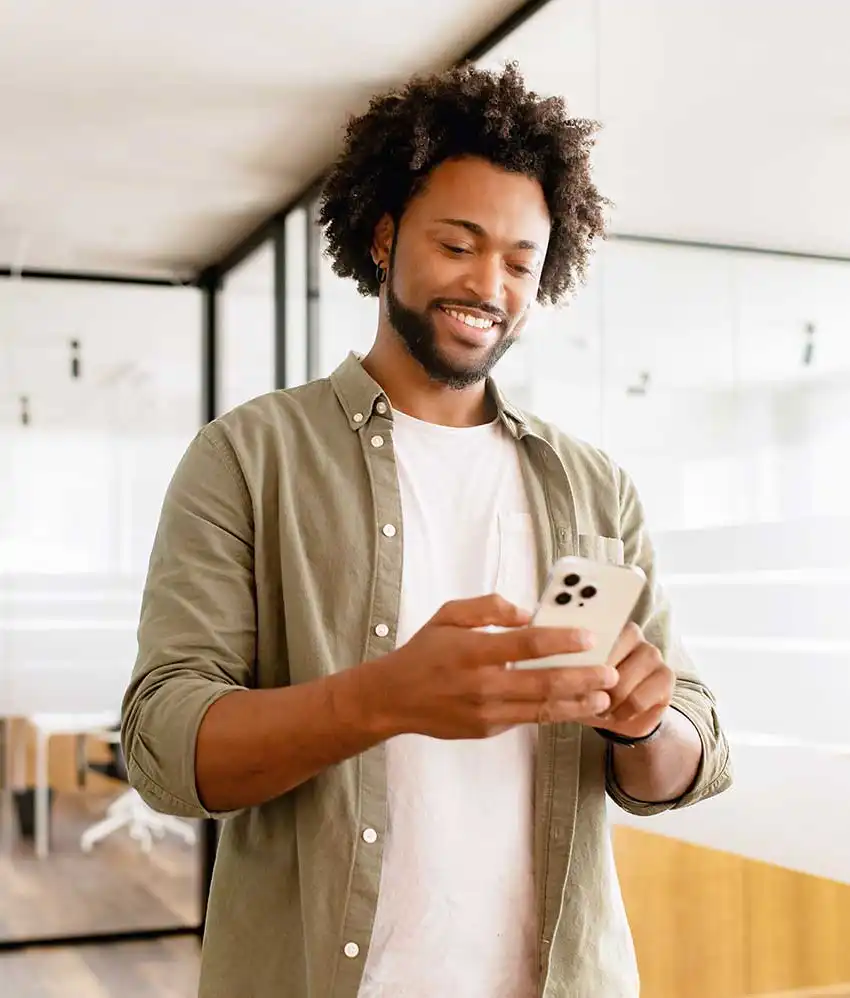 Travel manager with phone